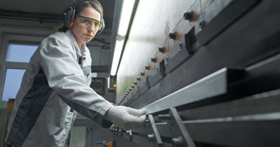 Guide to the Parts of a Hydraulic Press Brake